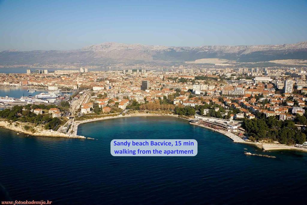 Chic Apartment In Center Split Ruang foto