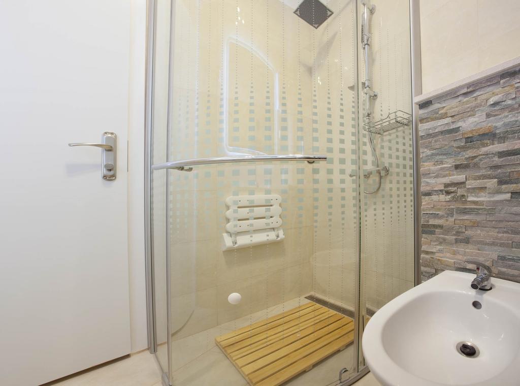 Chic Apartment In Center Split Ruang foto